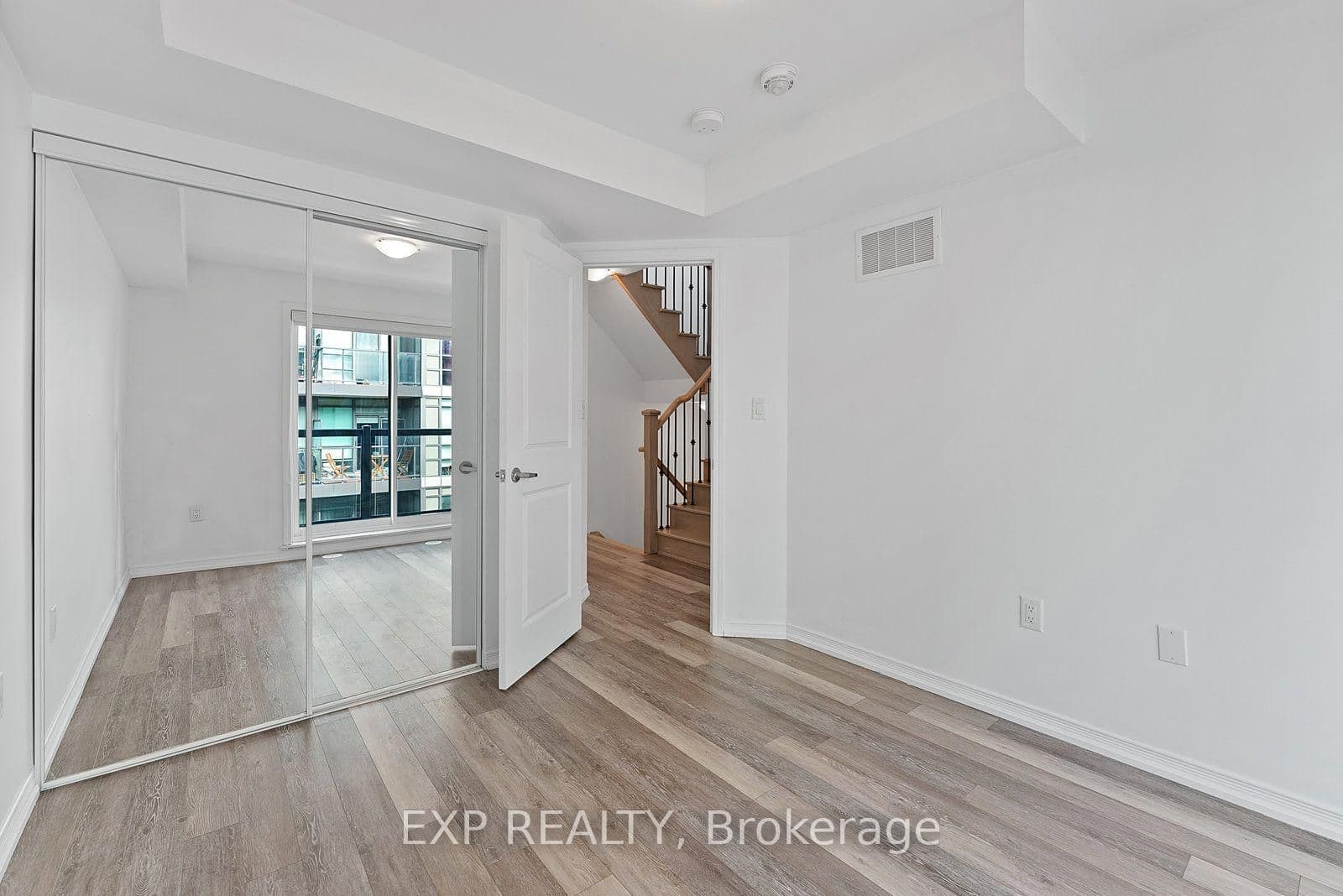 28 Fieldway Road, Unit 64 thumbnail 17