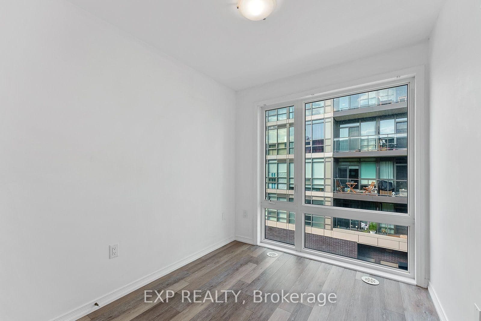 28 Fieldway Road, Unit 64 thumbnail 23