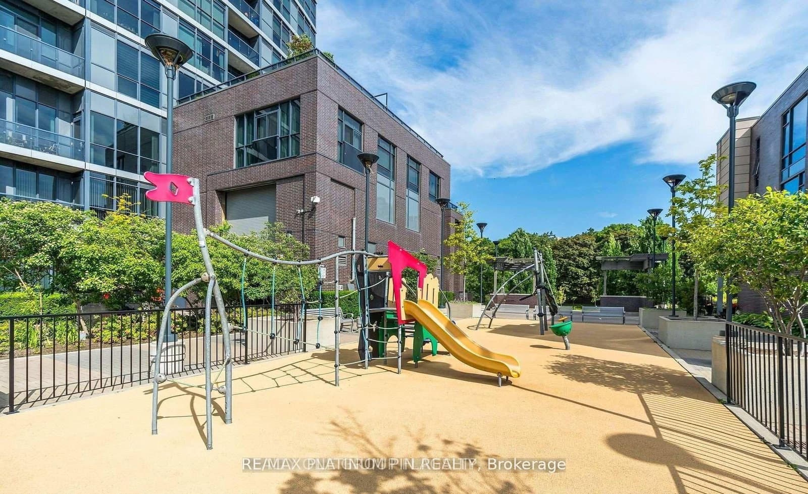 9 Valhalla Inn Road, Unit 2405 thumbnail 13