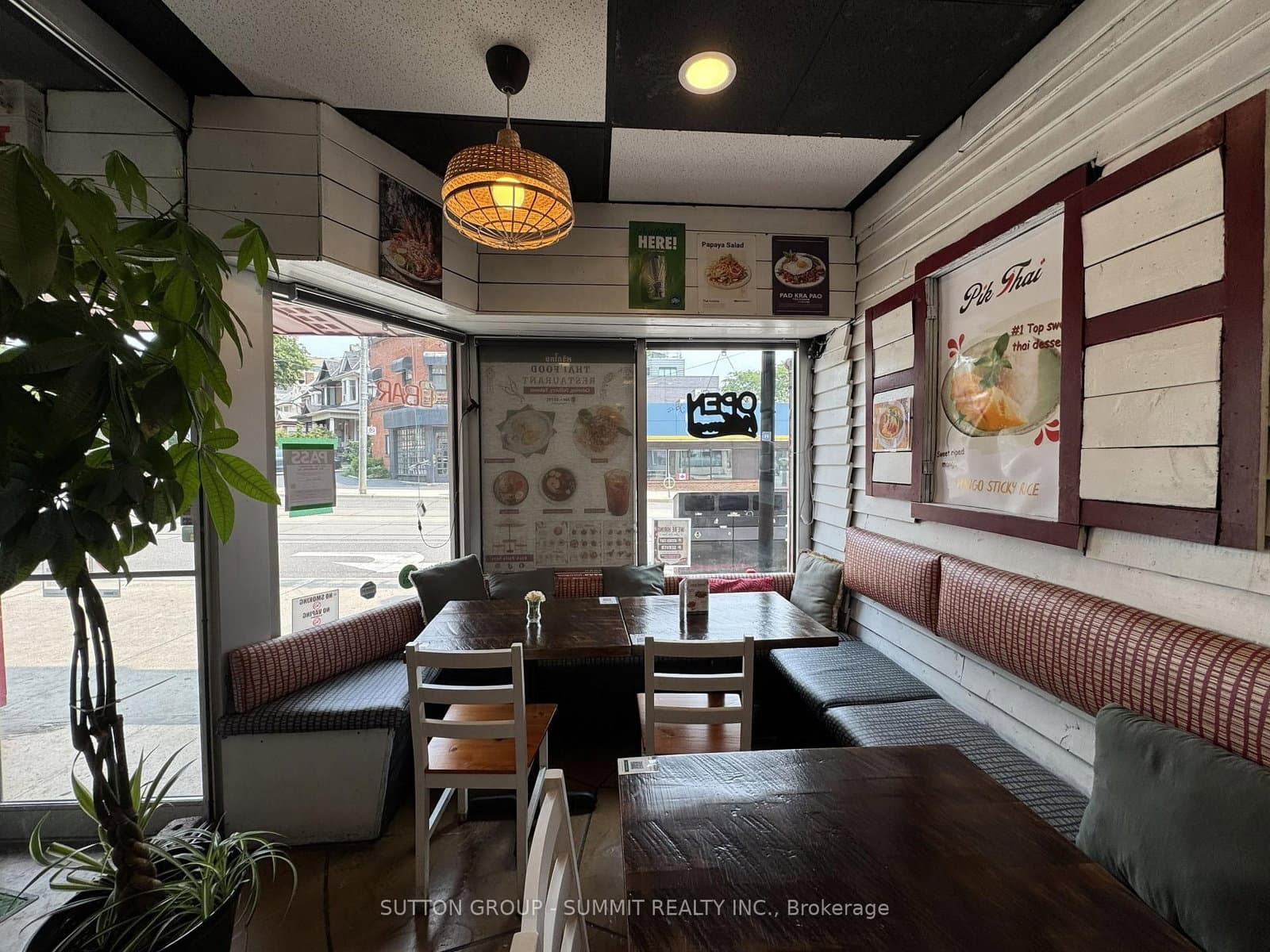 414 Roncesvalles Avenue - Image 1