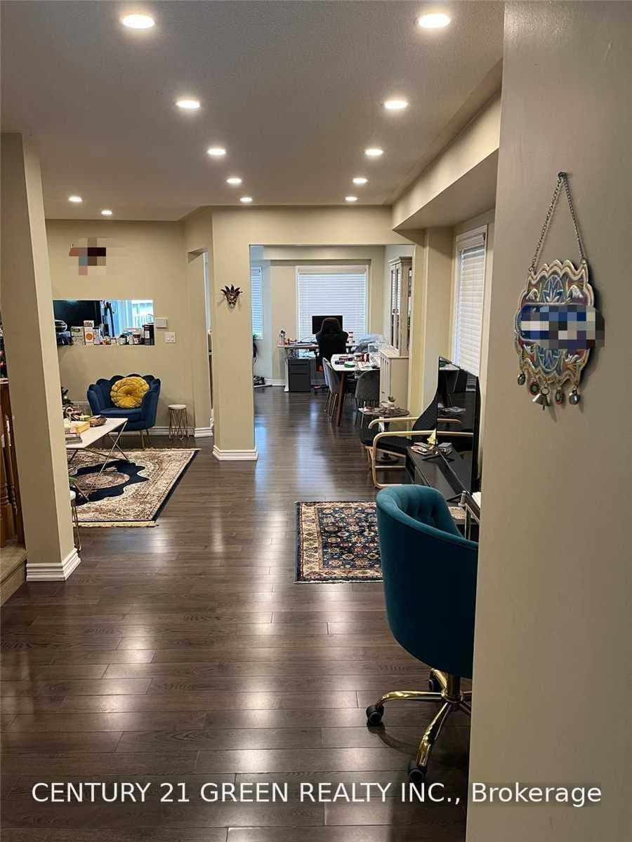 181 Manley Lane, Unit (Upper) thumbnail 2