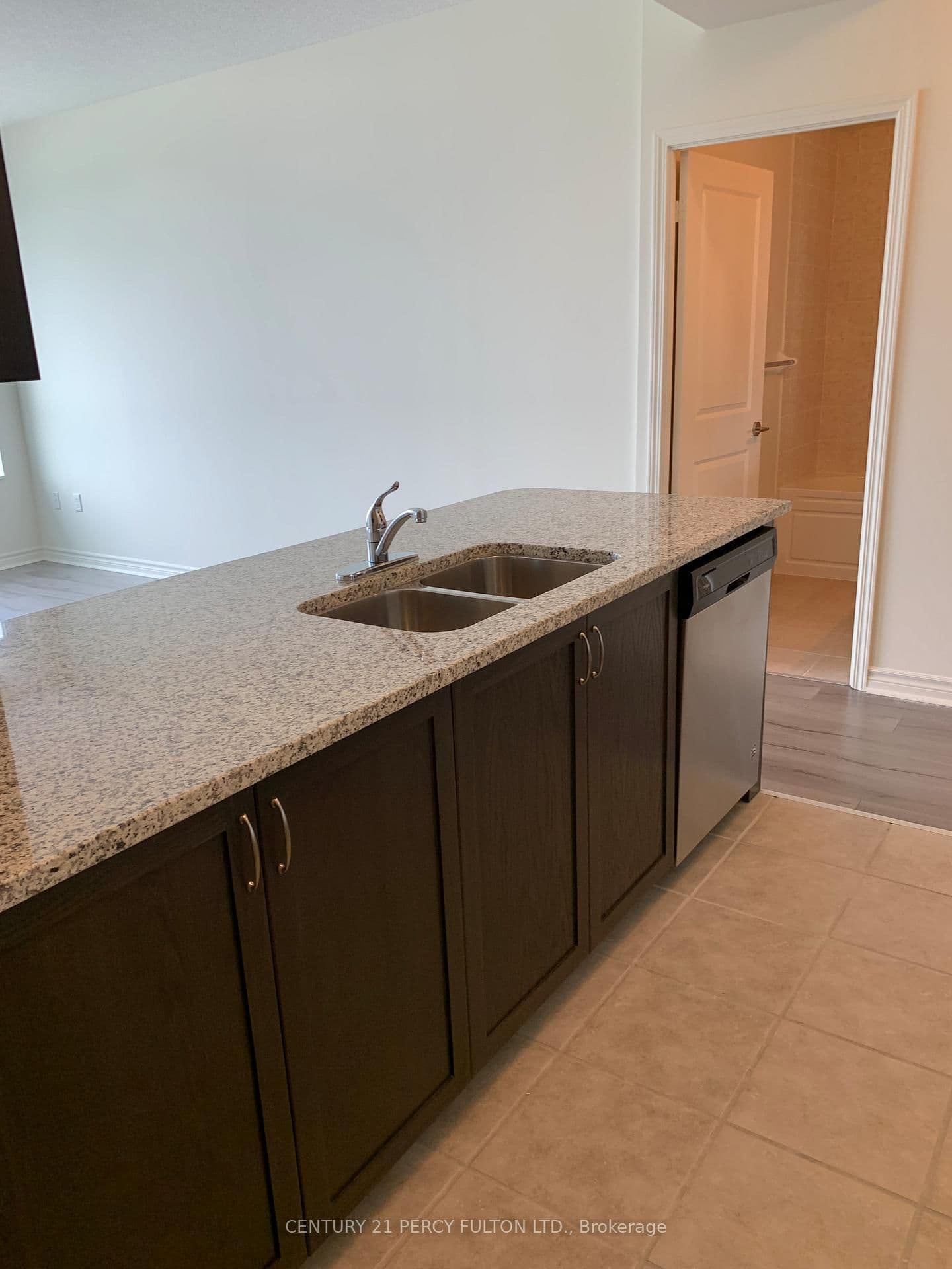 349 Rathburn Road W, Unit 1501 thumbnail 12