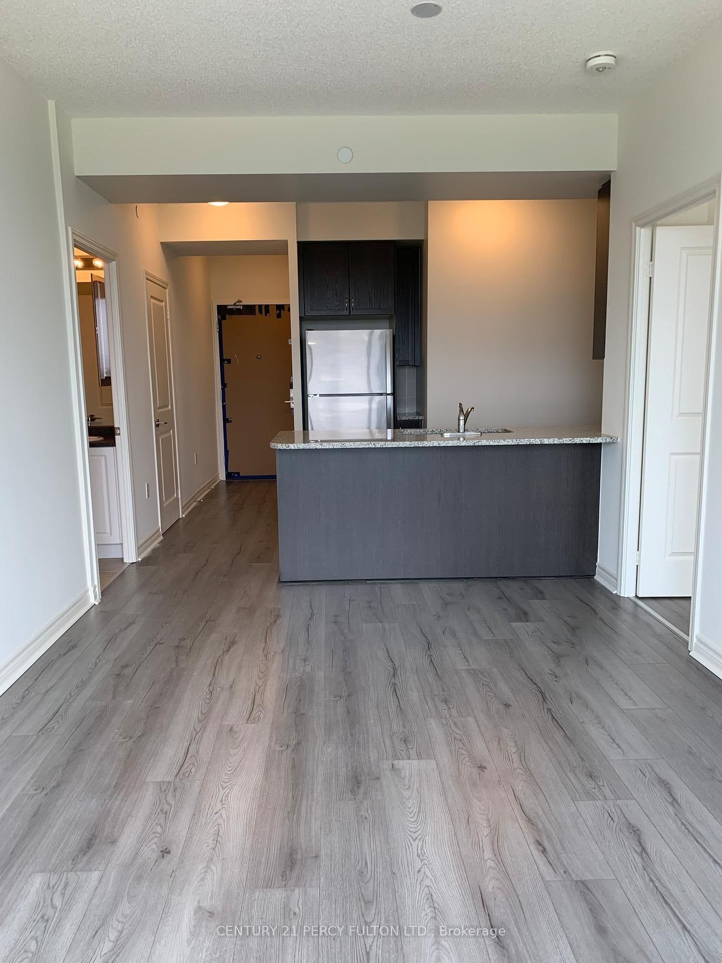 349 Rathburn Road W, Unit 1501 thumbnail 5