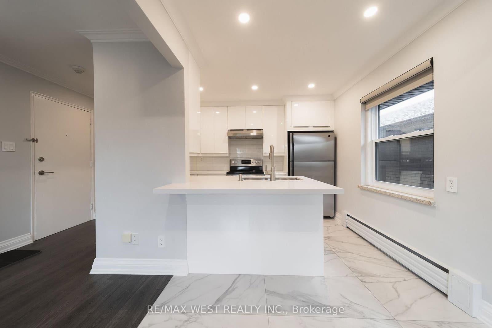 237 Melrose Street, Unit 7 thumbnail 2