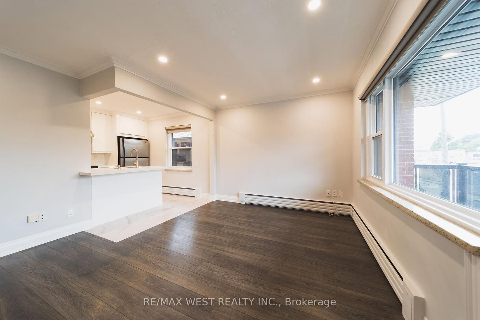 237 Melrose Street, Unit 7 thumbnail 7