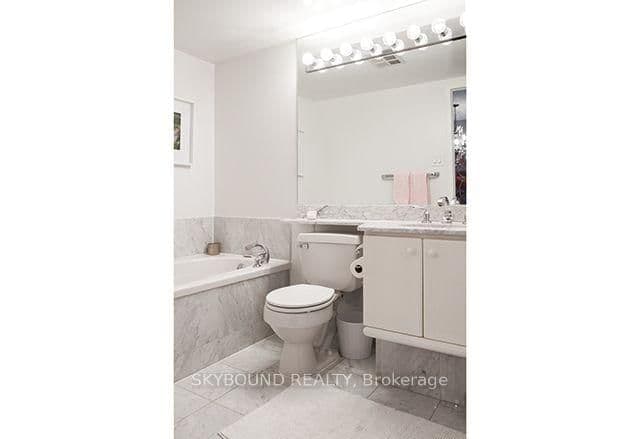 2287 Lake Shore Boulevard W, Unit 505 thumbnail 12