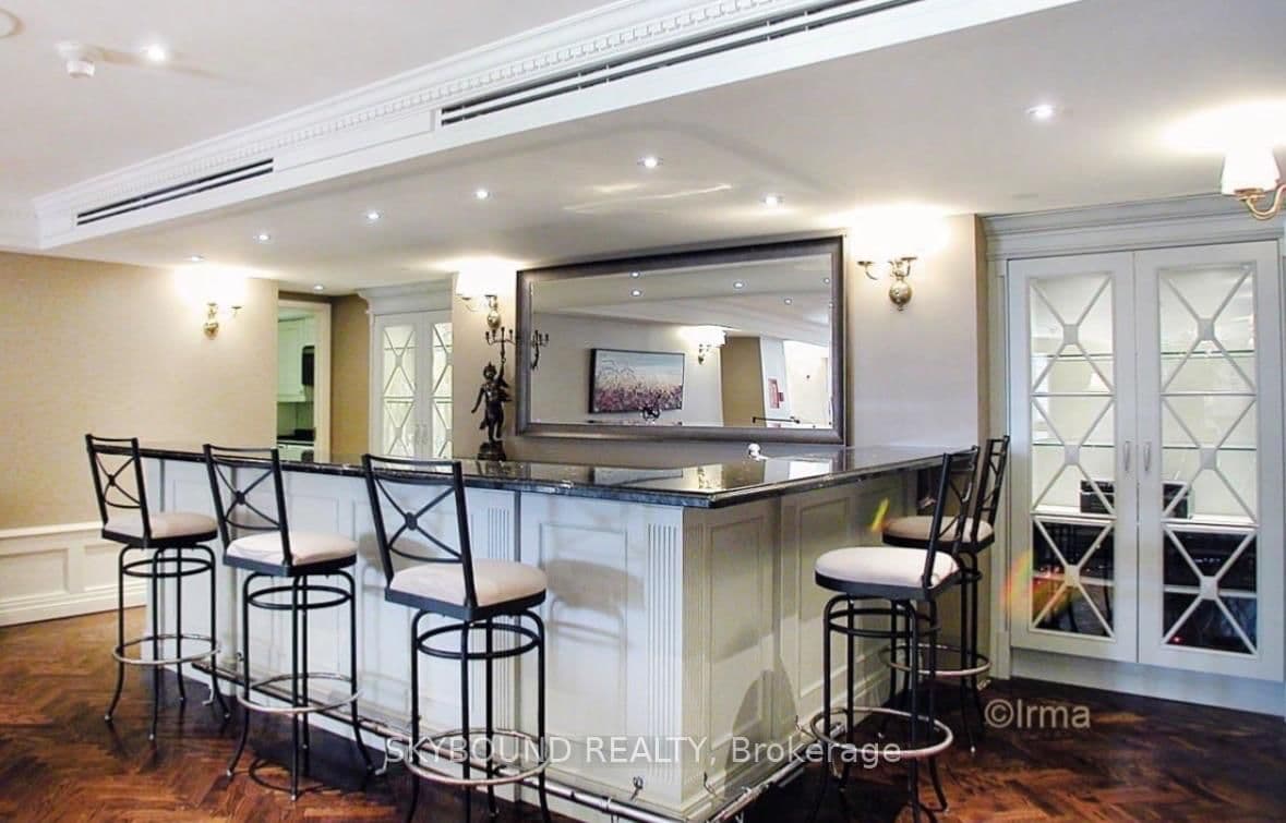 2287 Lake Shore Boulevard W, Unit 505 thumbnail 17