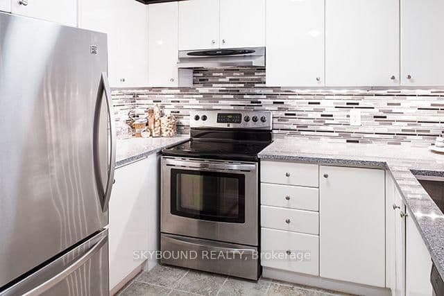 2287 Lake Shore Boulevard W, Unit 505 thumbnail 6