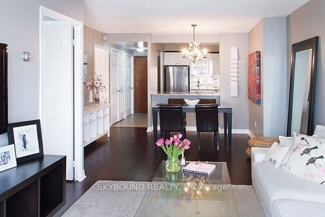 2287 Lake Shore Boulevard W, Unit 505 thumbnail 9