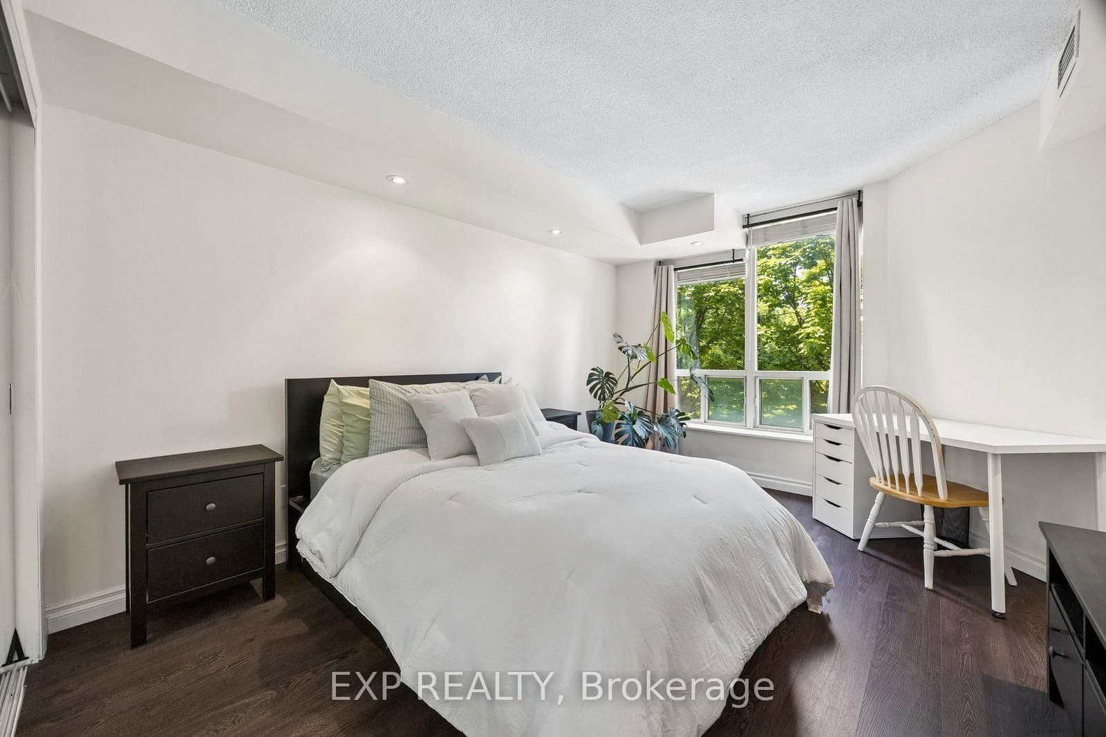 190 Manitoba Street, Unit 311 thumbnail 20