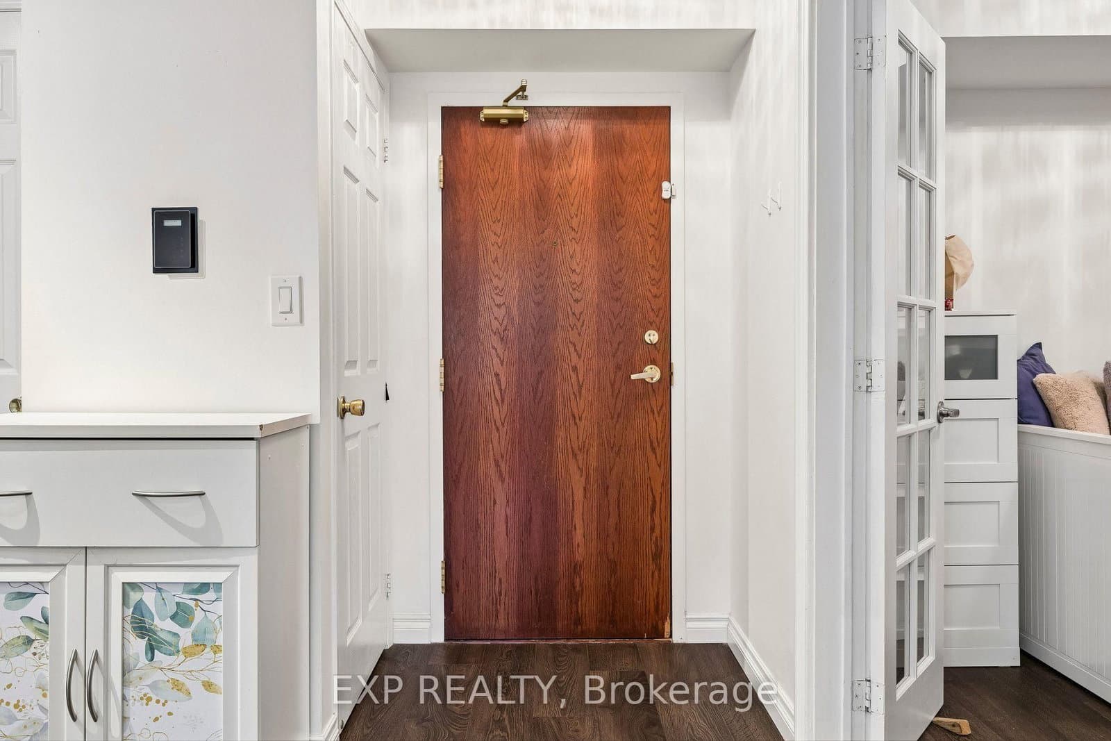 190 Manitoba Street, Unit 311 thumbnail 3