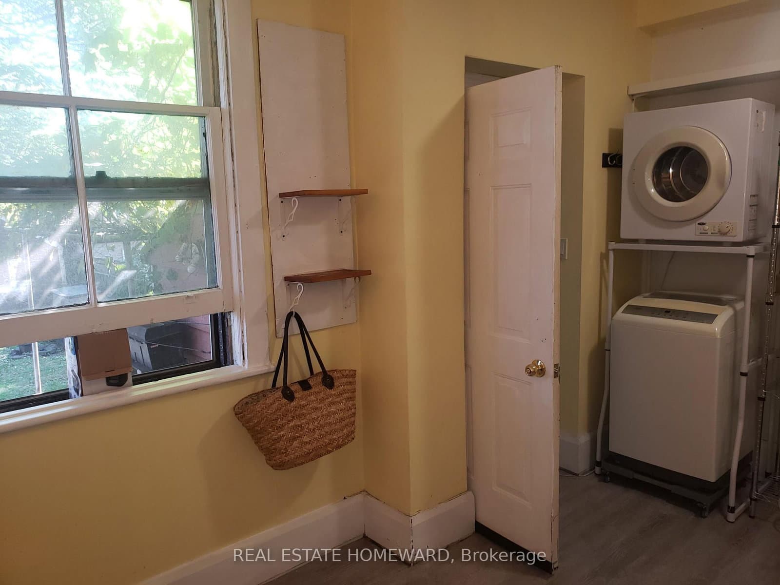 687 Dupont Street, Unit A (1st Flr) thumbnail 10