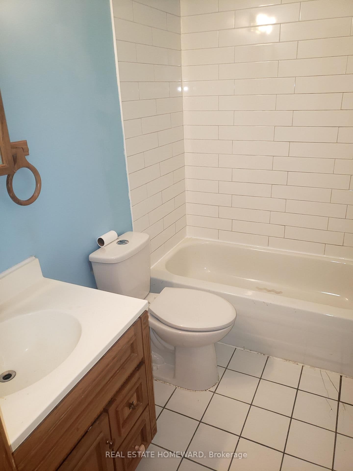 687 Dupont Street, Unit A (1st Flr) thumbnail 6