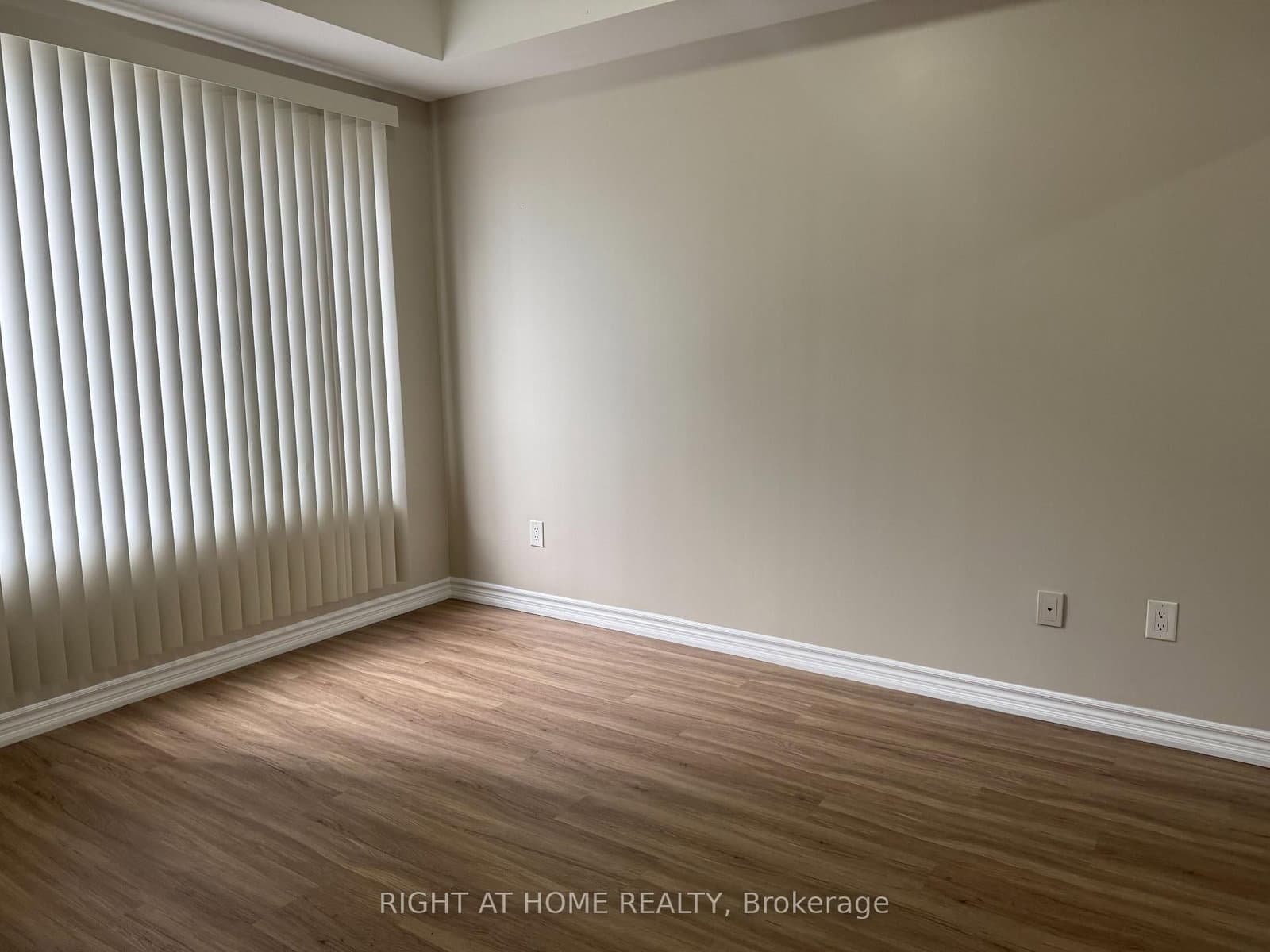 385 Prince Of Wales Drive, Unit 401 thumbnail 14