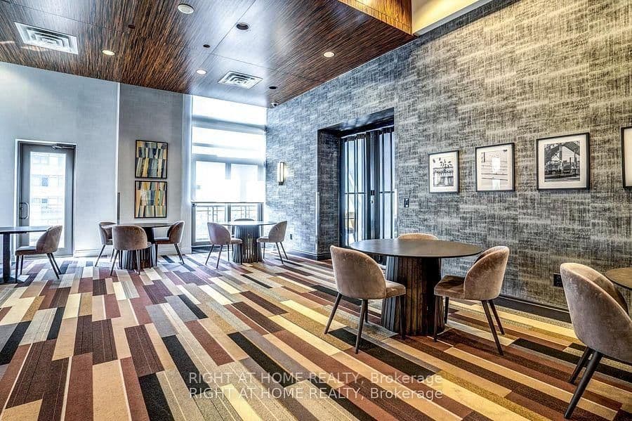 385 Prince Of Wales Drive, Unit 401 thumbnail 24