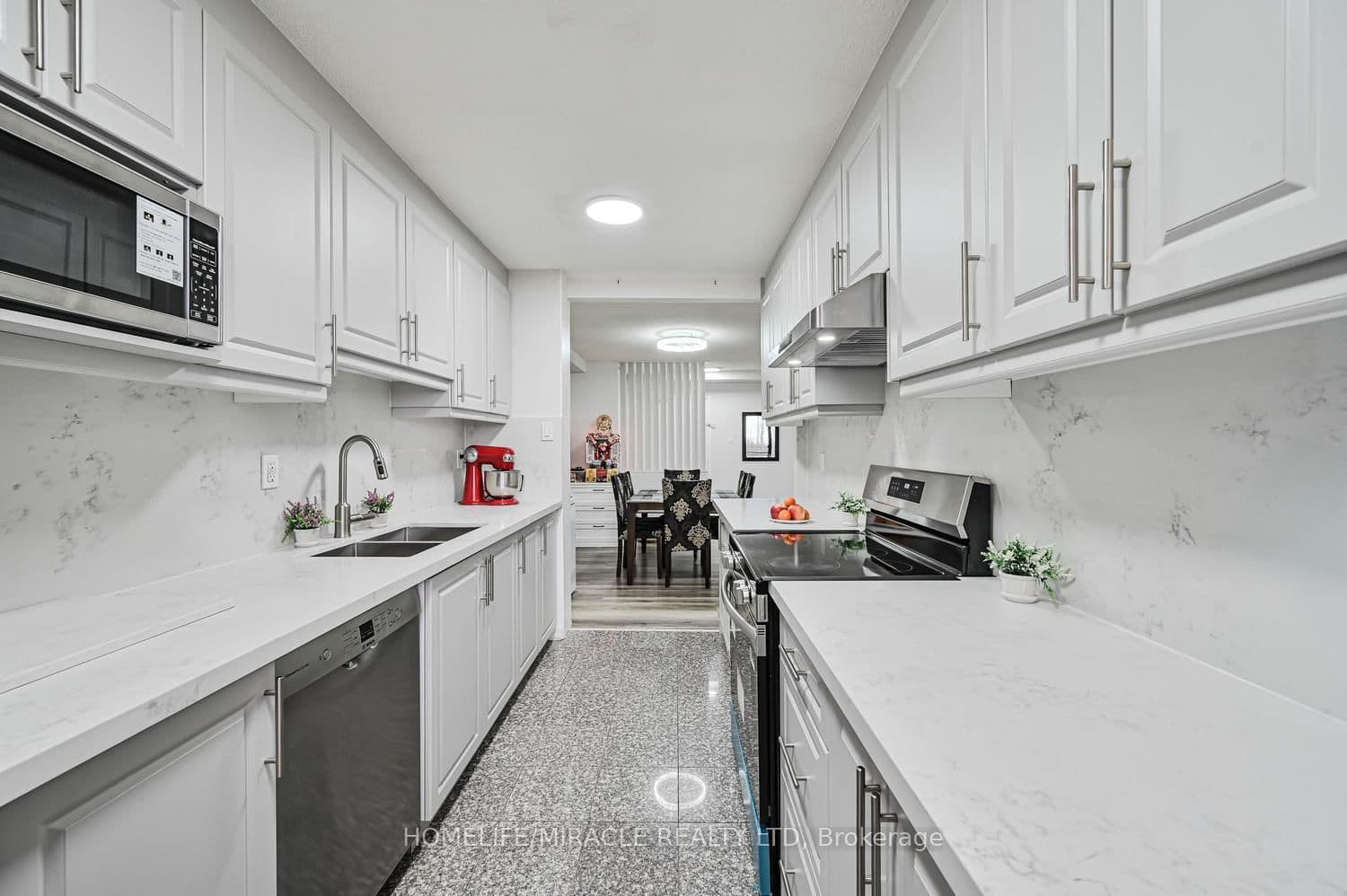 4 Kings Cross Road, Unit 602 thumbnail 24