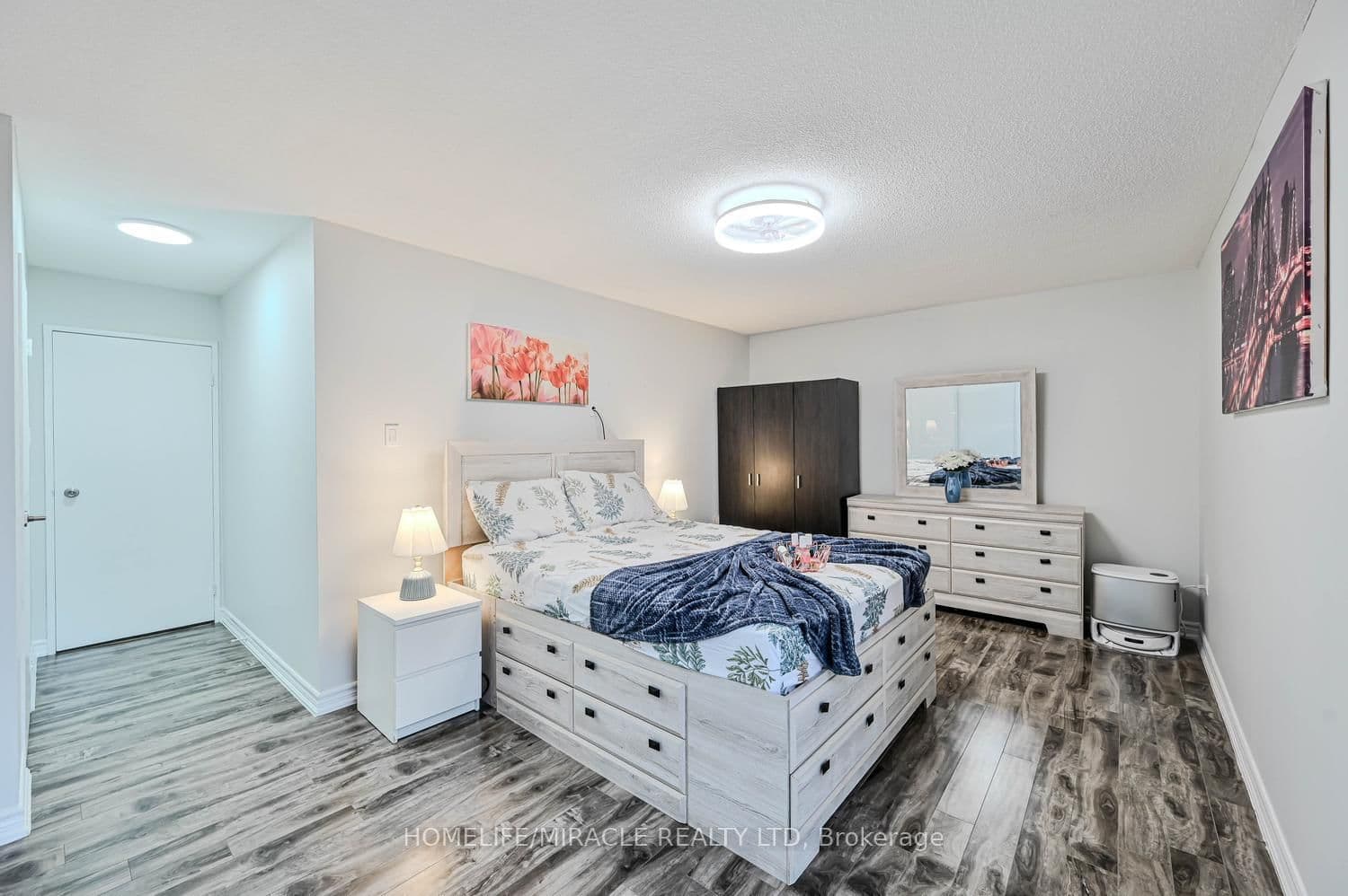 4 Kings Cross Road, Unit 602 thumbnail 31