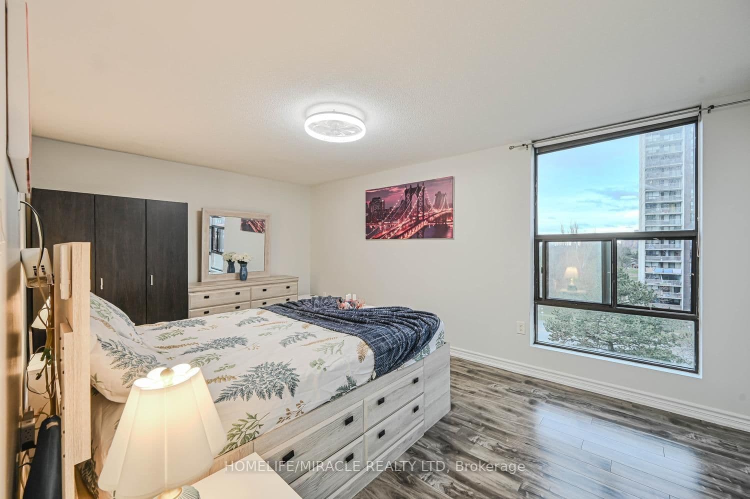 4 Kings Cross Road, Unit 602 thumbnail 32