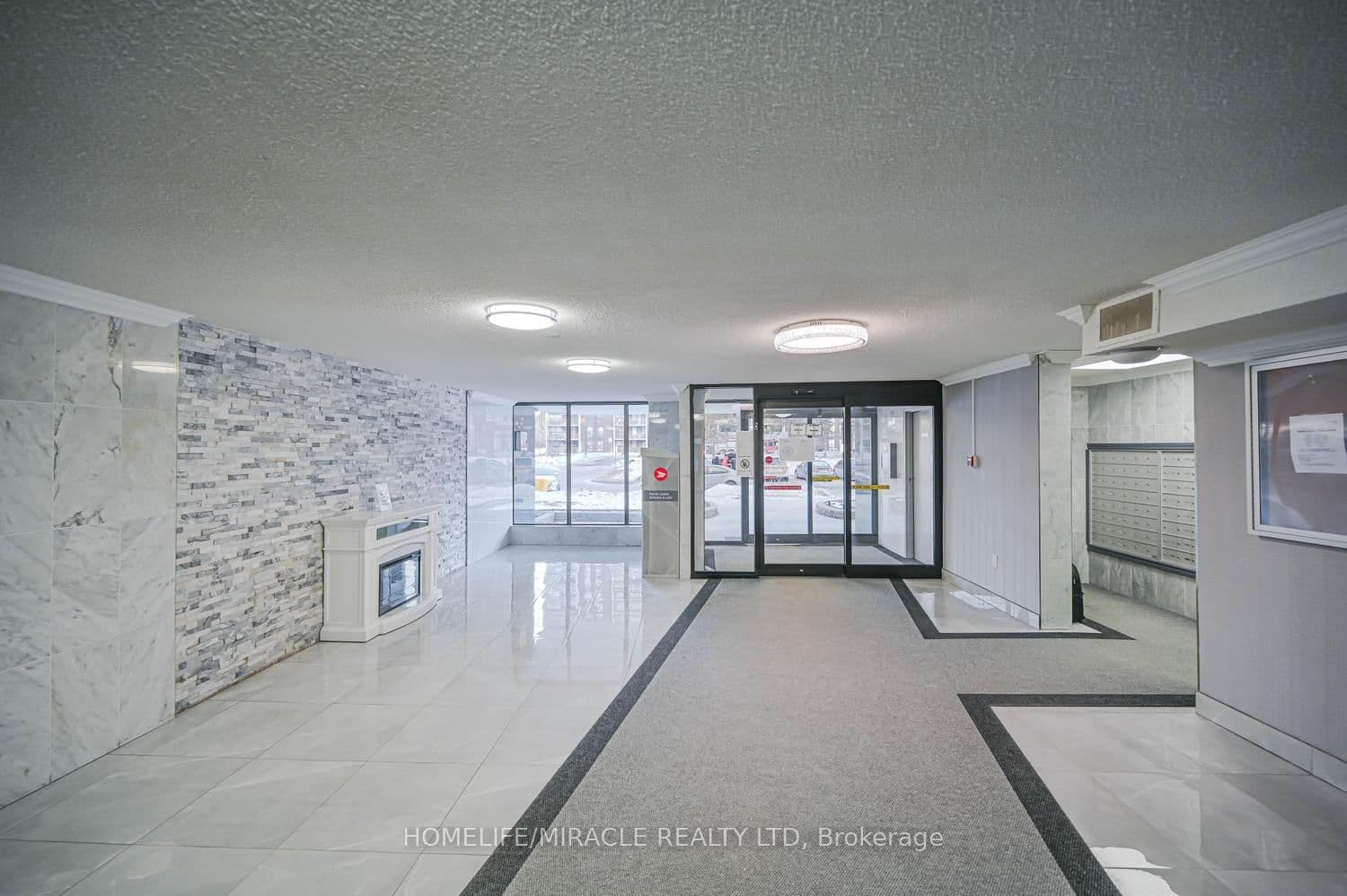 4 Kings Cross Road, Unit 602 thumbnail 7