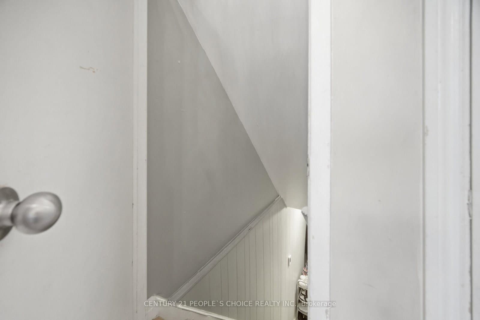 79 Fleetwood Crescent thumbnail 33