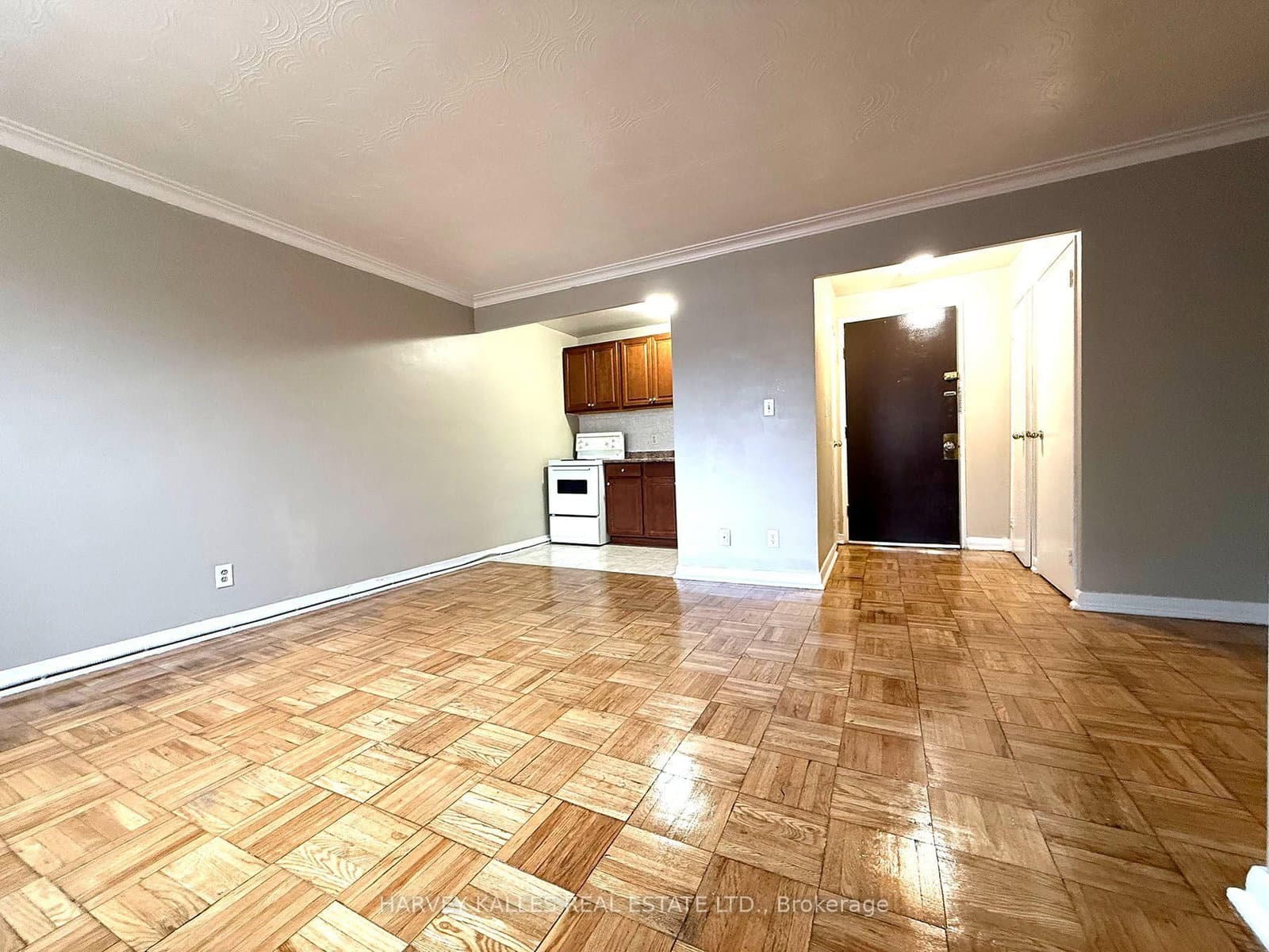 1490 Eglinton Avenue W, Unit 407 thumbnail 2