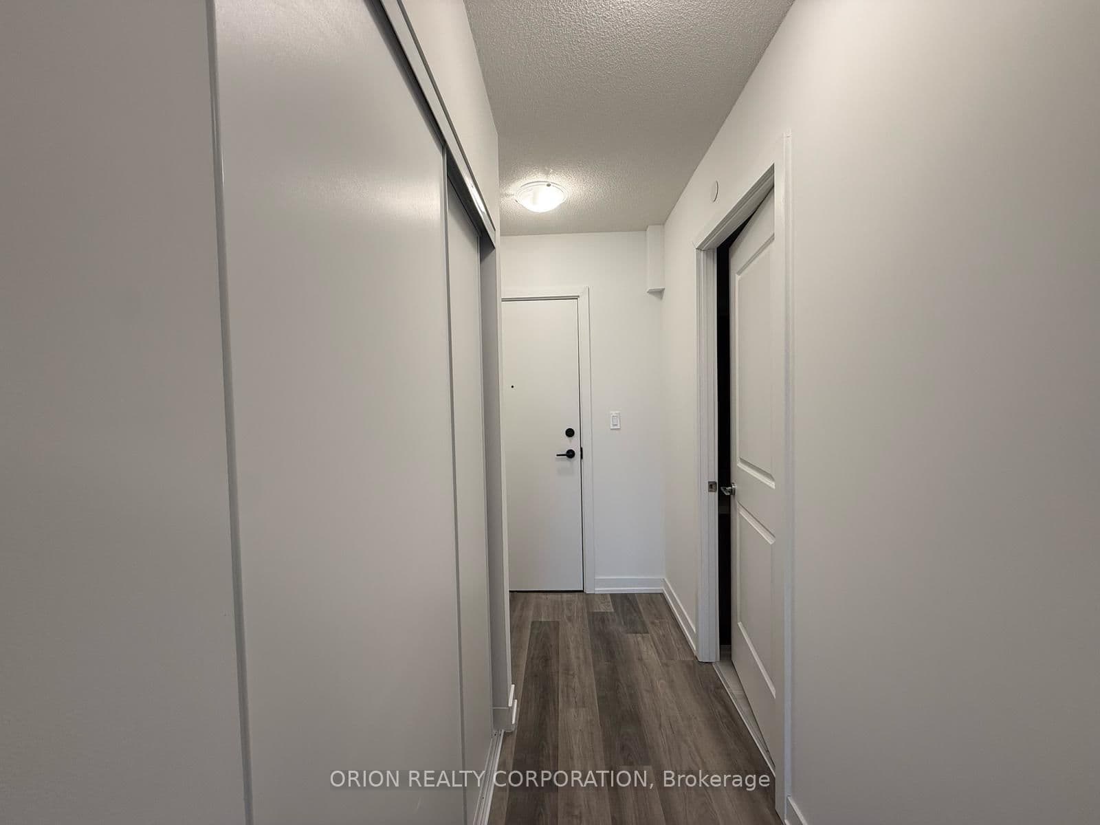 556 Marlee Avenue, Unit 431 thumbnail 3
