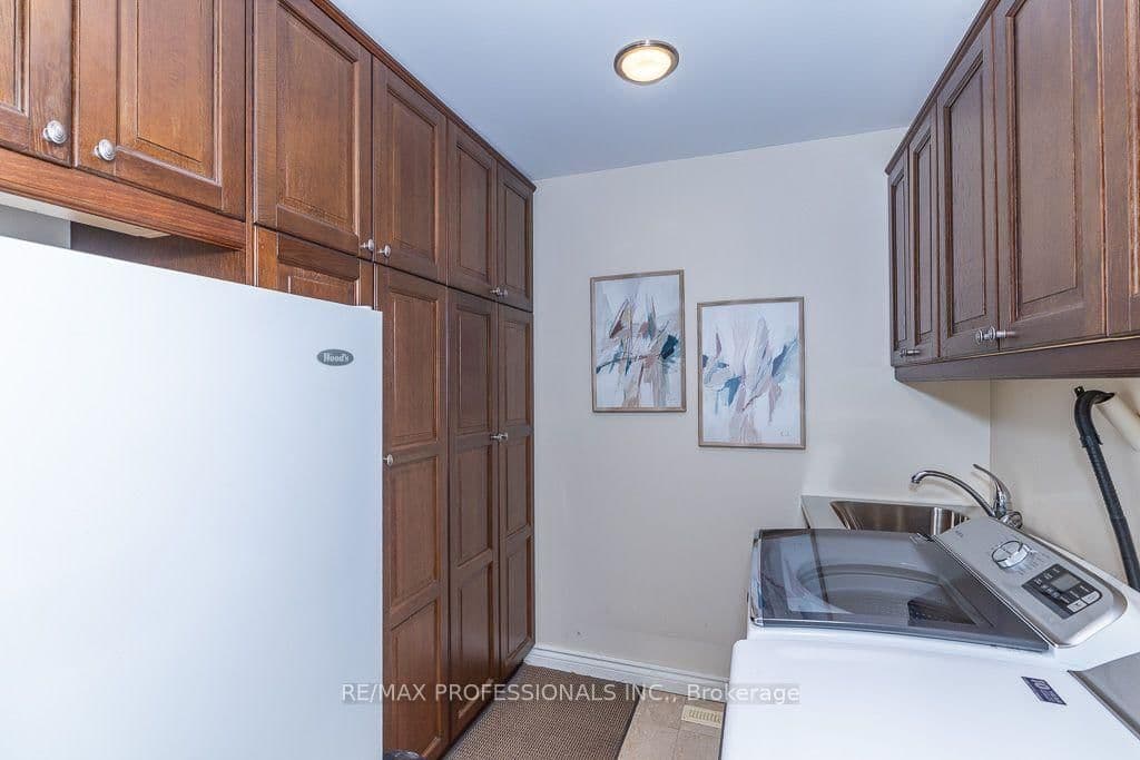 2604 Barrisdale Court thumbnail 15