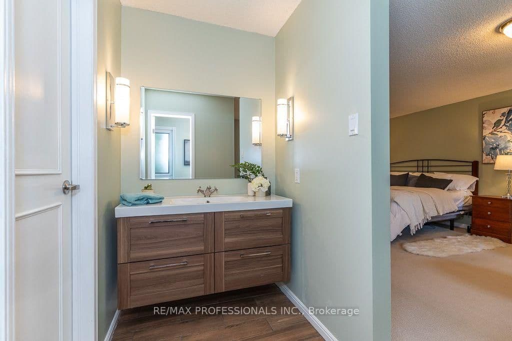 2604 Barrisdale Court thumbnail 25