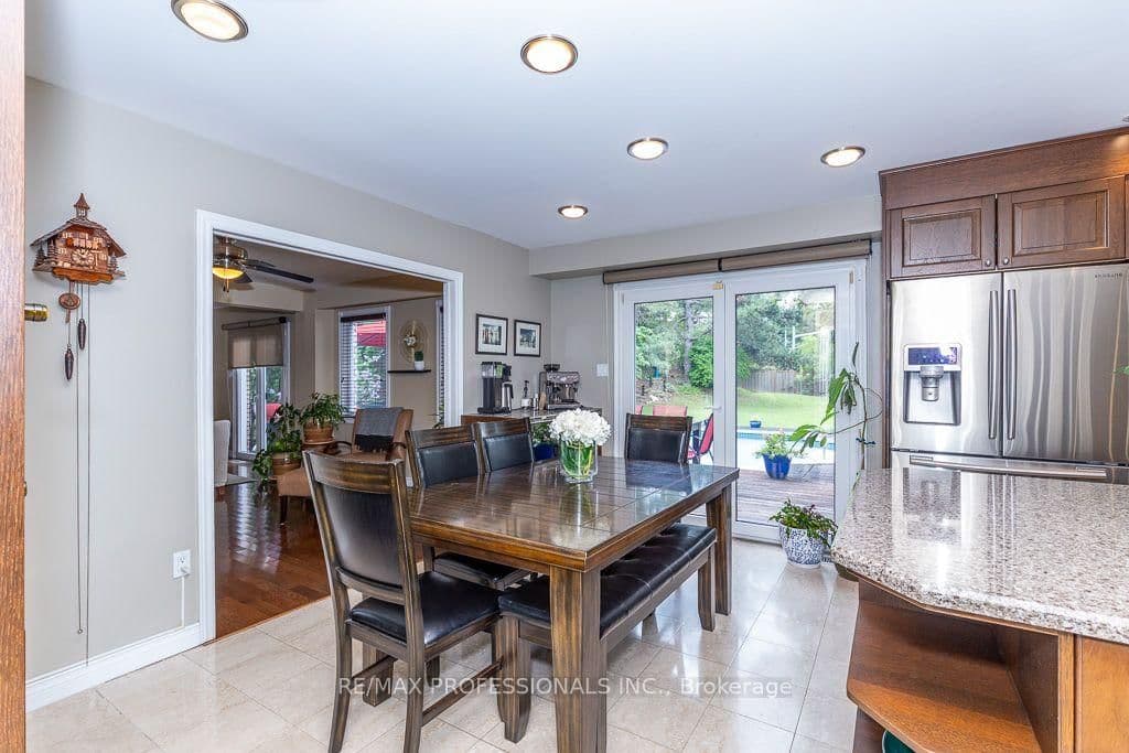 2604 Barrisdale Court thumbnail 5