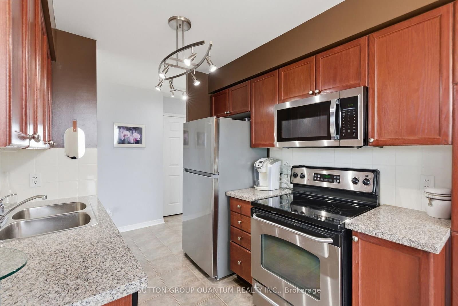 4889 Kimbermount Avenue, Unit 104 thumbnail 5