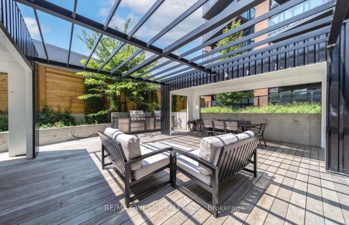 2300 St Clair Avenue W, Unit 211 thumbnail 12
