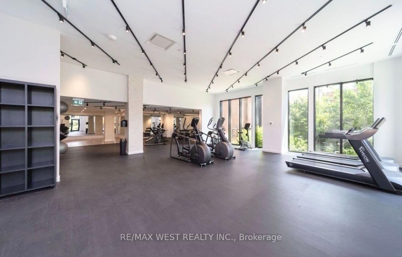 2300 St Clair Avenue W, Unit 211 thumbnail 15