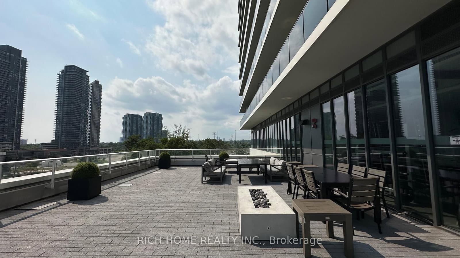 70 Annie craig Drive, Unit 1506 thumbnail 27