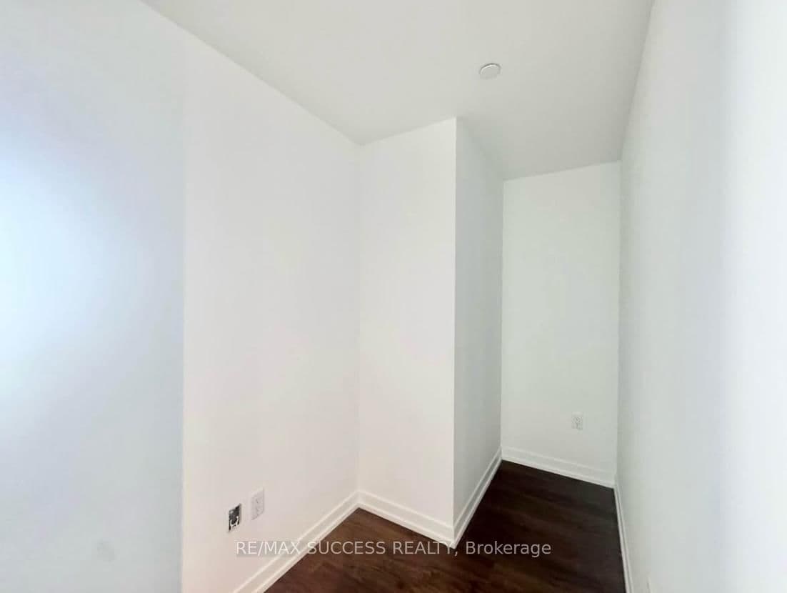 251 Masonry Way, Unit 302 thumbnail 3