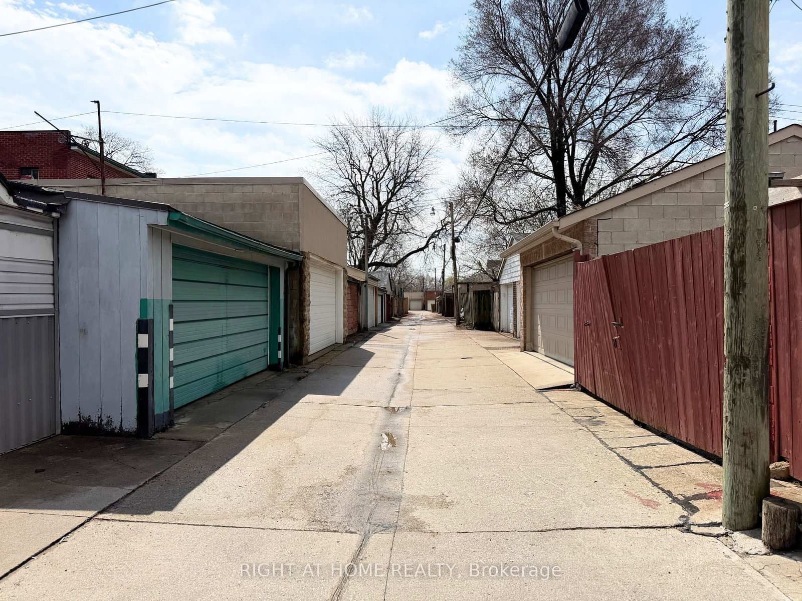785 Lansdowne Avenue thumbnail 23