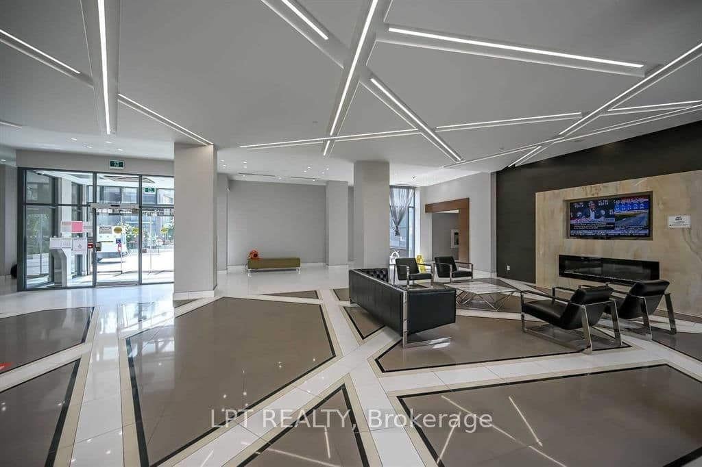 5025 Four Springs Avenue, Unit 1305 thumbnail 3