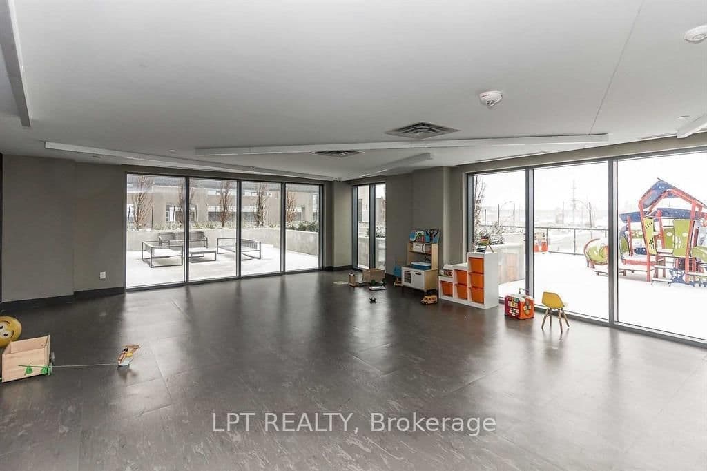 5025 Four Springs Avenue, Unit 1305 thumbnail 32