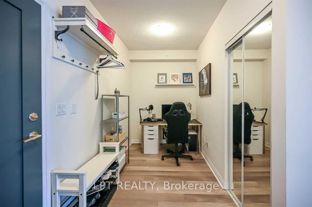 5025 Four Springs Avenue, Unit 1305 thumbnail 4