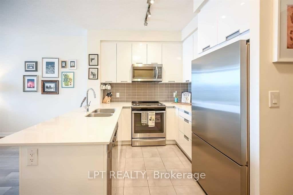 5025 Four Springs Avenue, Unit 1305 thumbnail 7