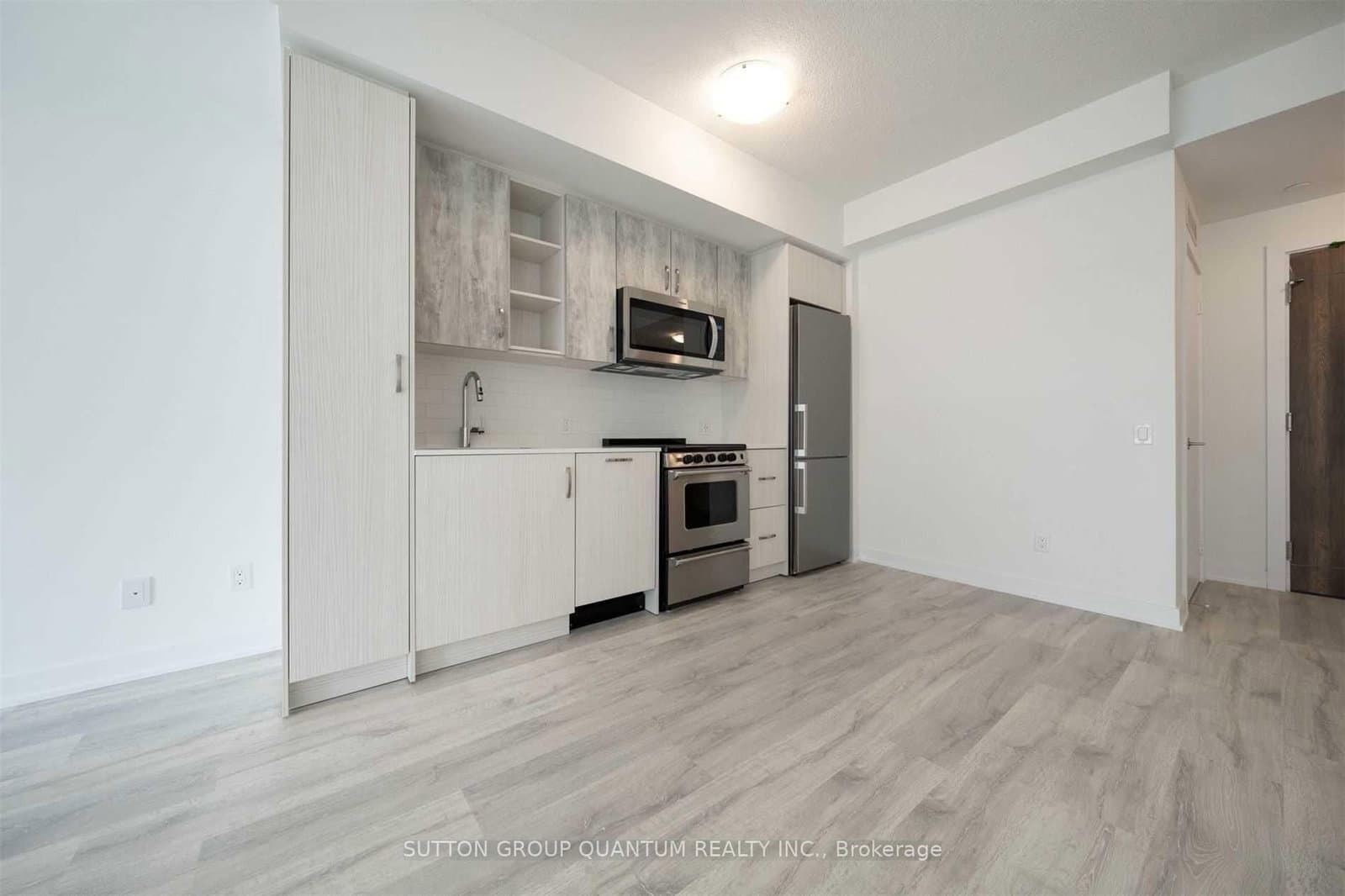 251 Manitoba Street, Unit 614 thumbnail 2