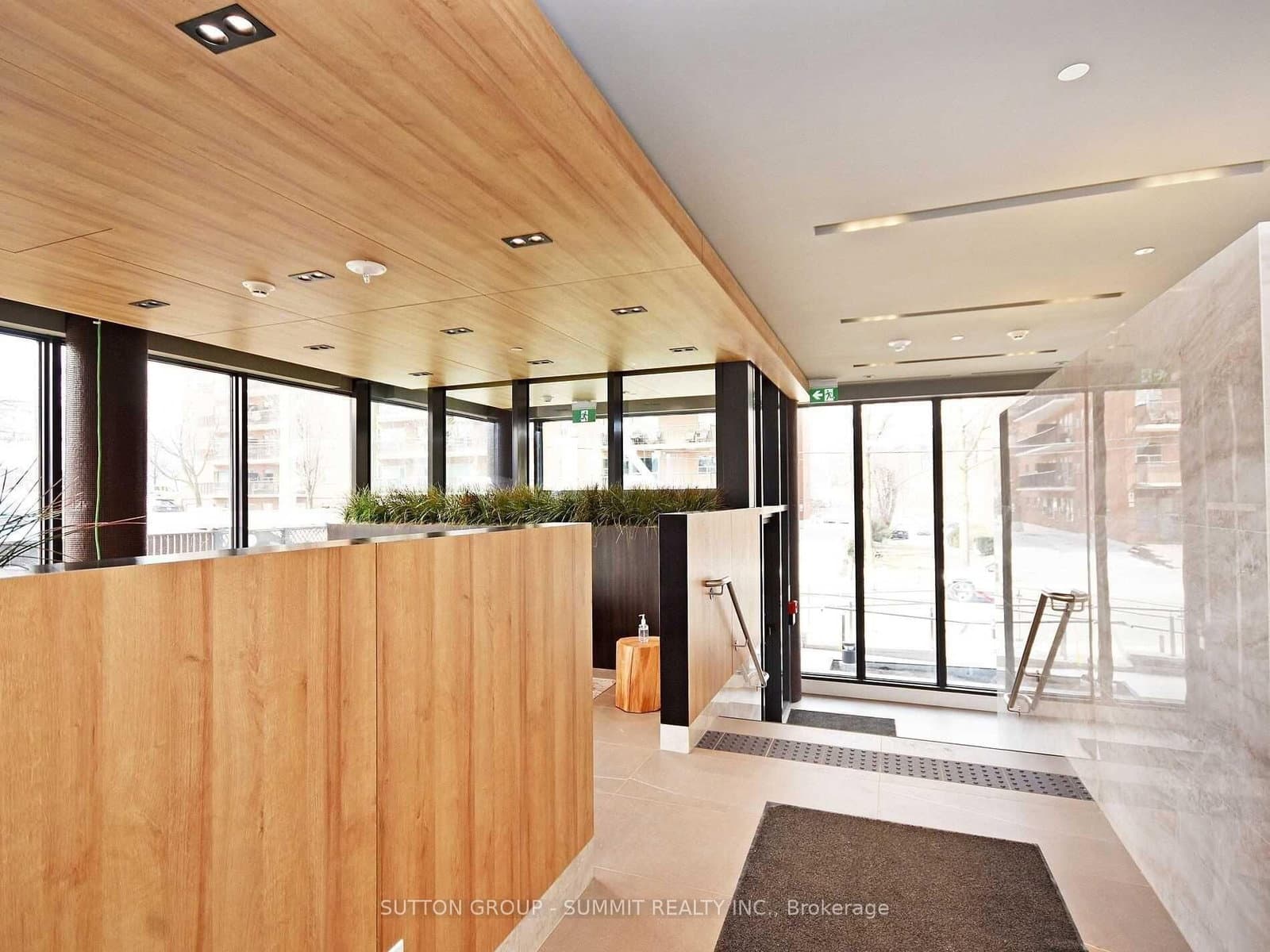 21 PARK Street E, Unit 1606 thumbnail 5