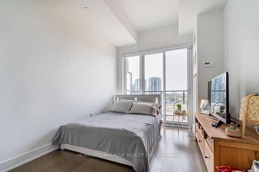 30 Shore Breeze Drive, Unit 1013 thumbnail 15