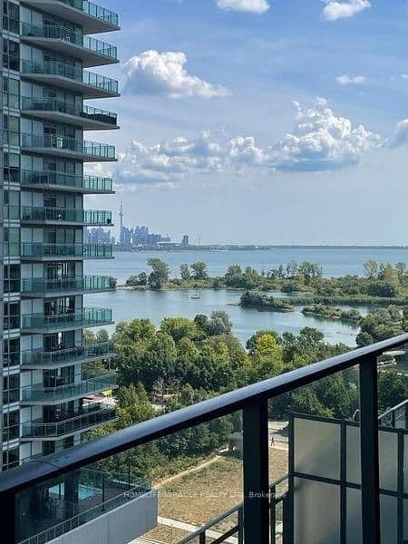 30 Shore Breeze Drive, Unit 1013 thumbnail 2