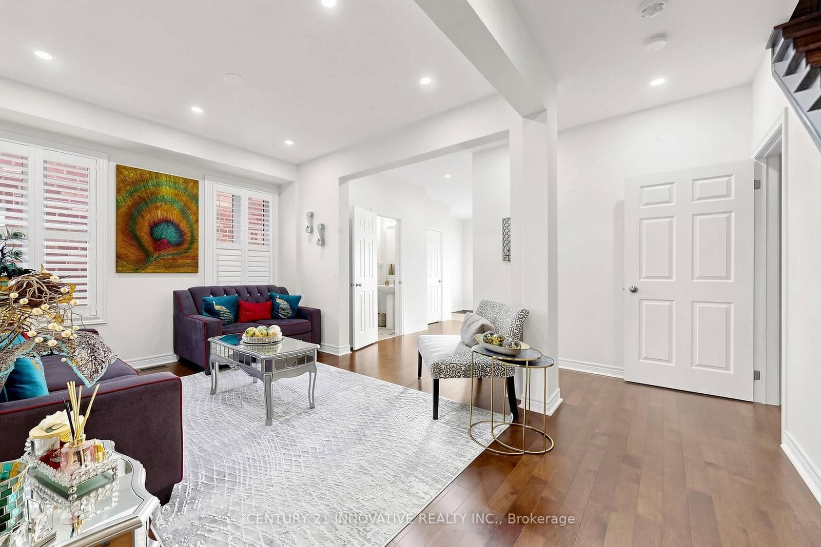 446 Bessborough Drive thumbnail 18