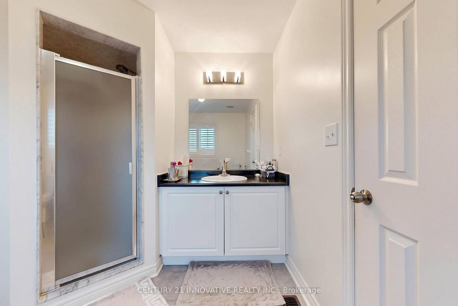 446 Bessborough Drive thumbnail 19