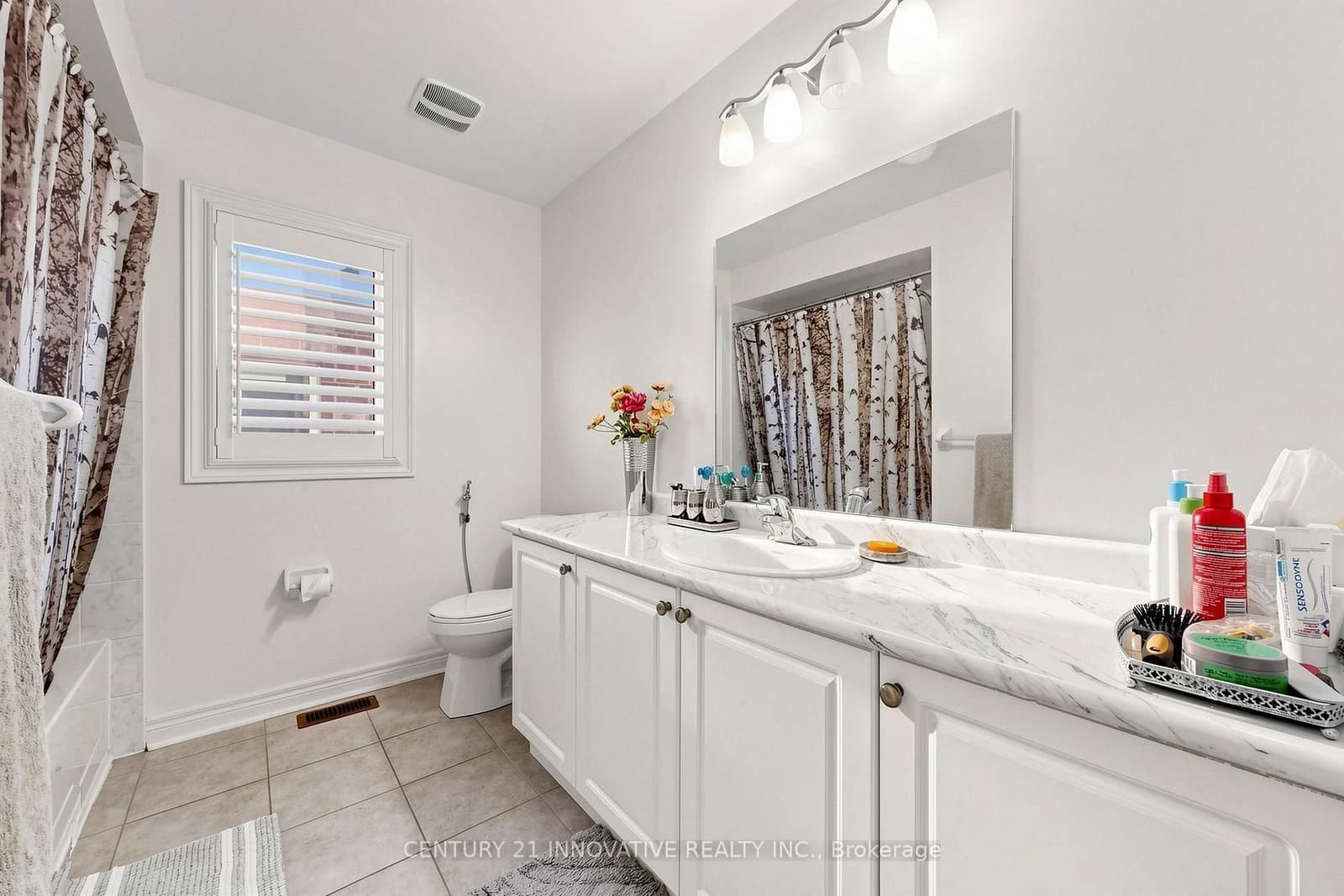 446 Bessborough Drive thumbnail 26