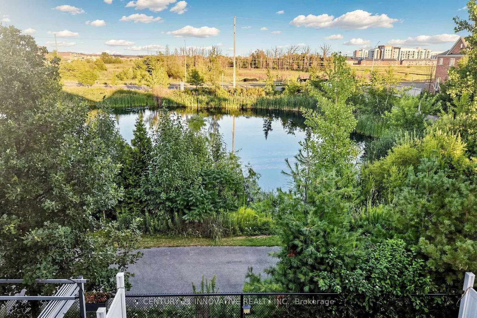 446 Bessborough Drive thumbnail 39