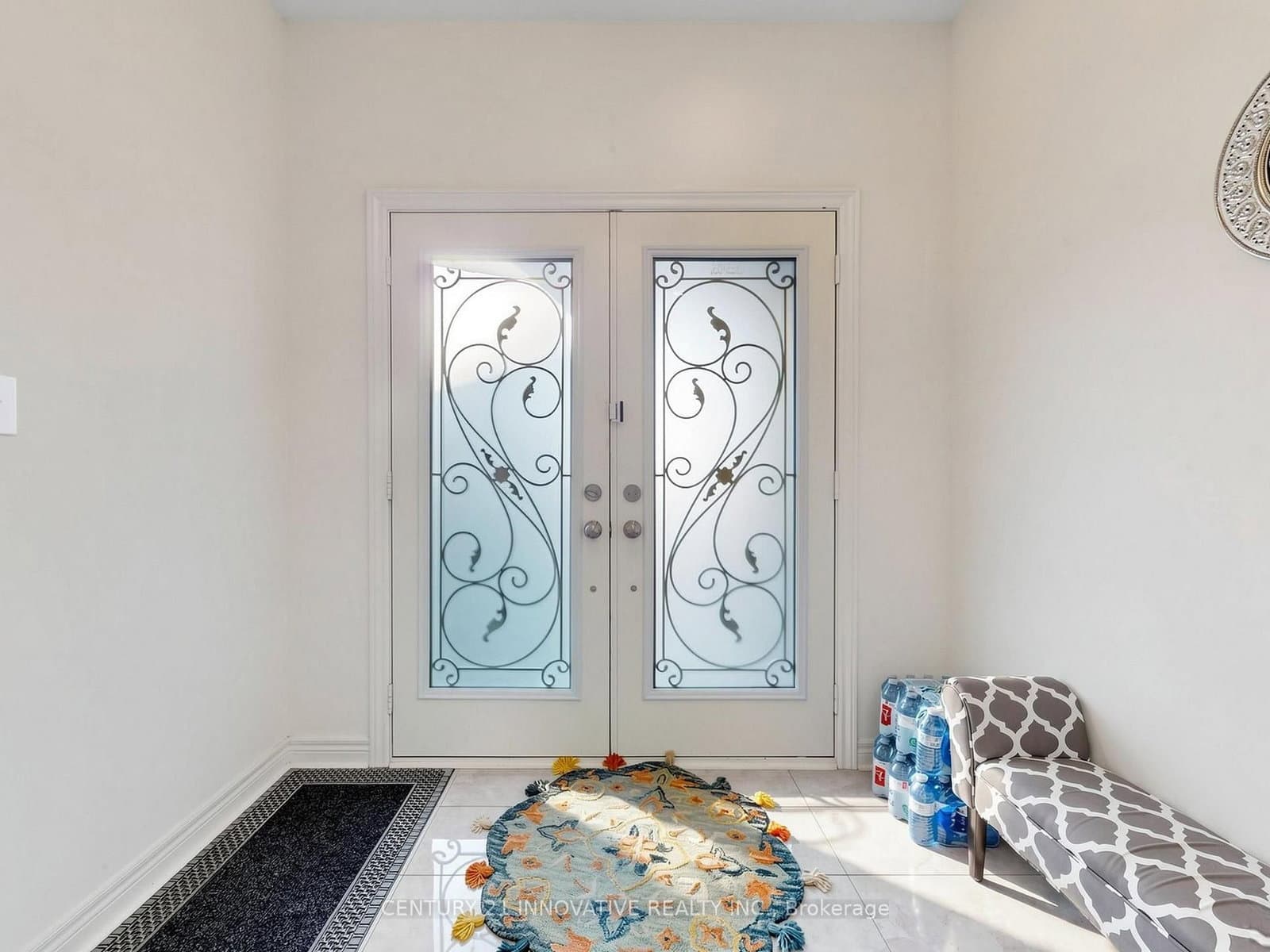 446 Bessborough Drive thumbnail 4