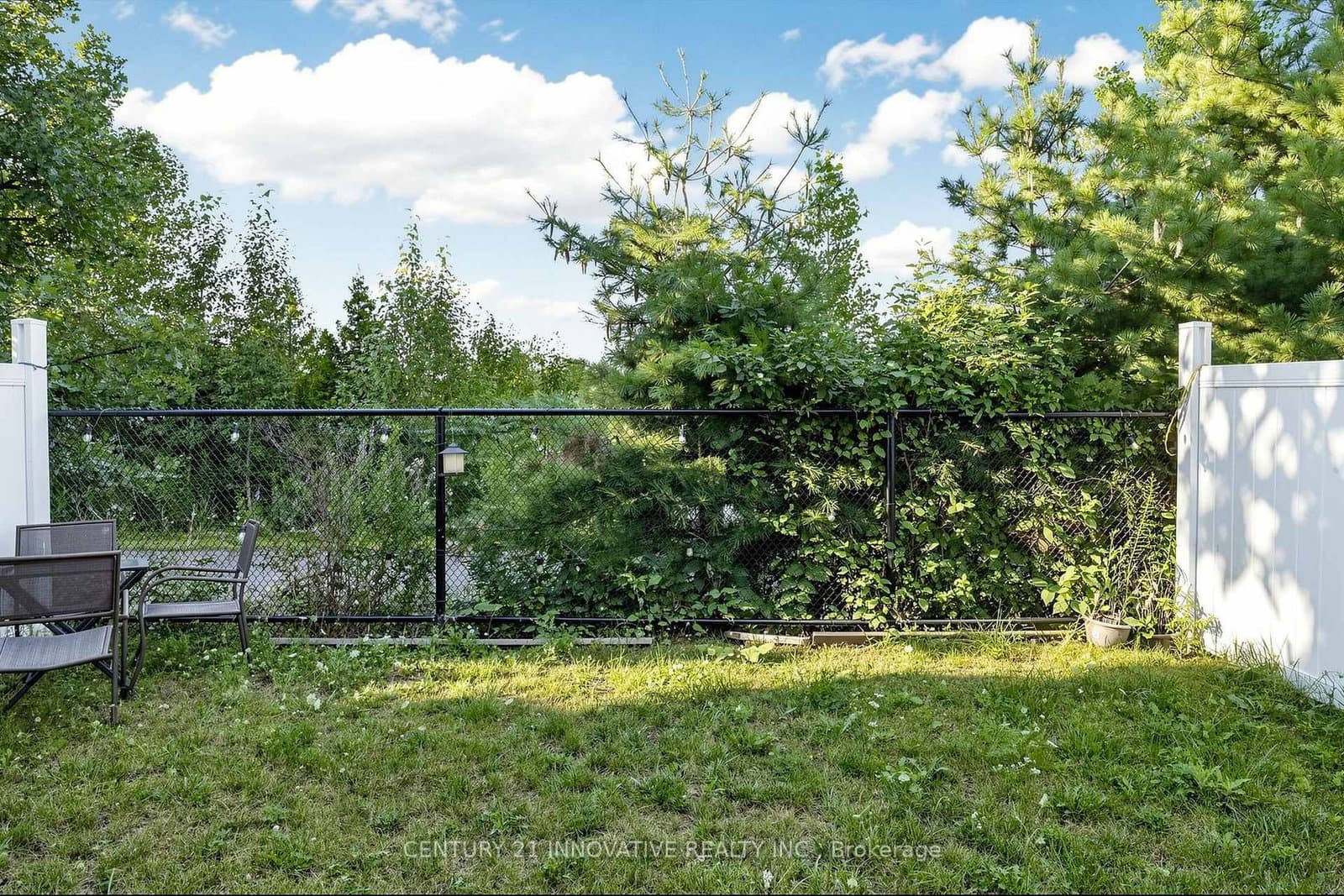 446 Bessborough Drive thumbnail 47