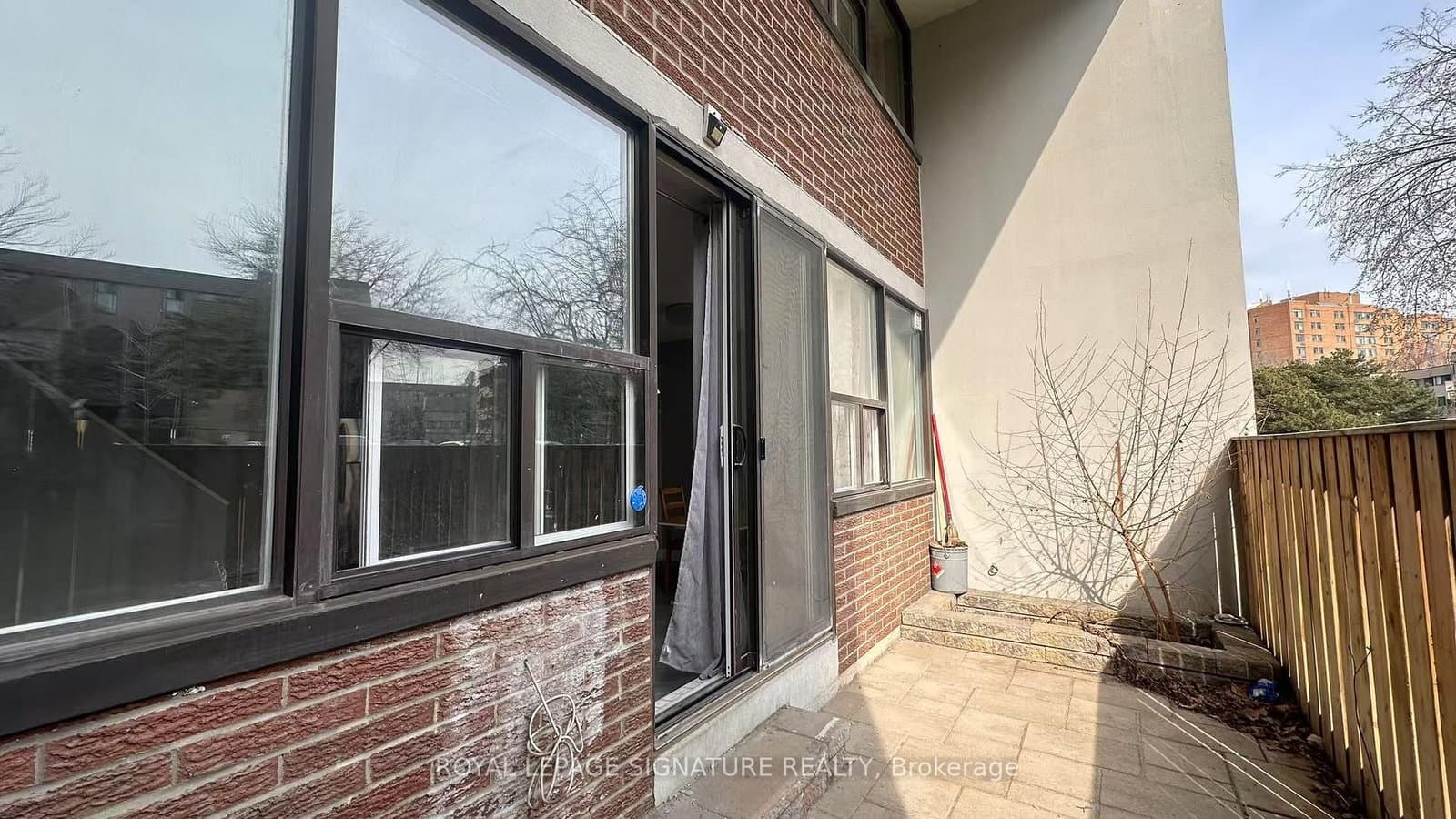 2121 Roche Court, Unit 109 thumbnail 18